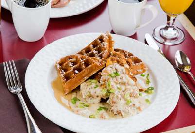 Wild Dunes_F&B_Chicken and Waffles_The Sand Bar