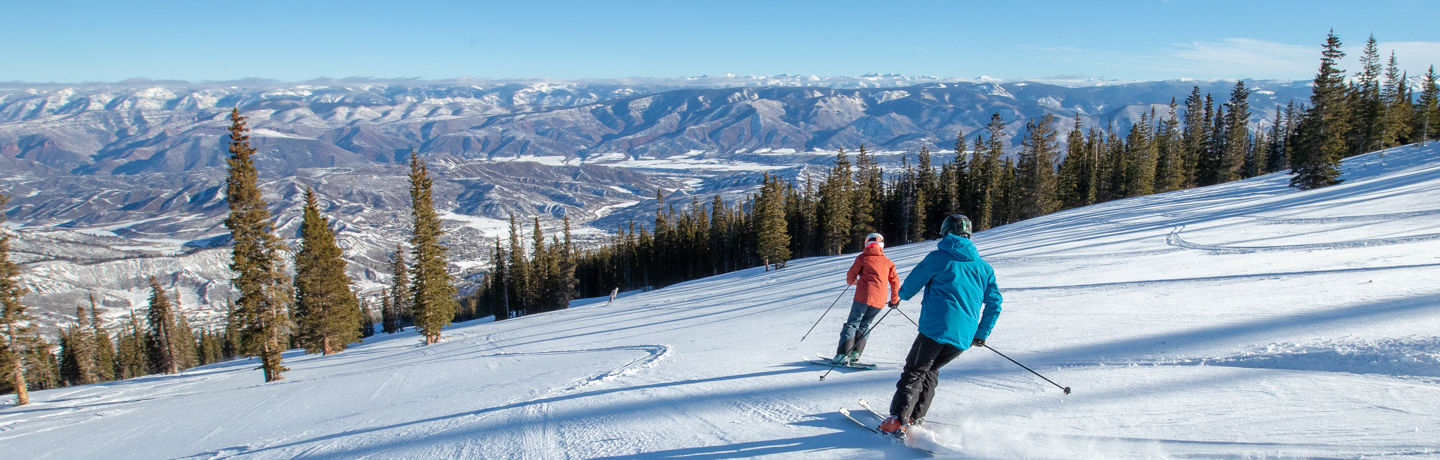 Skiing groomers in Aspen Snowmass