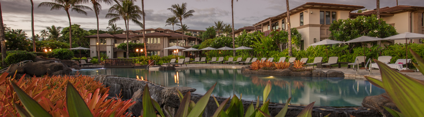 DR_Hawaii_Wailea Beach Villas_Pools_Adult Pool_Villas_Foliage_1