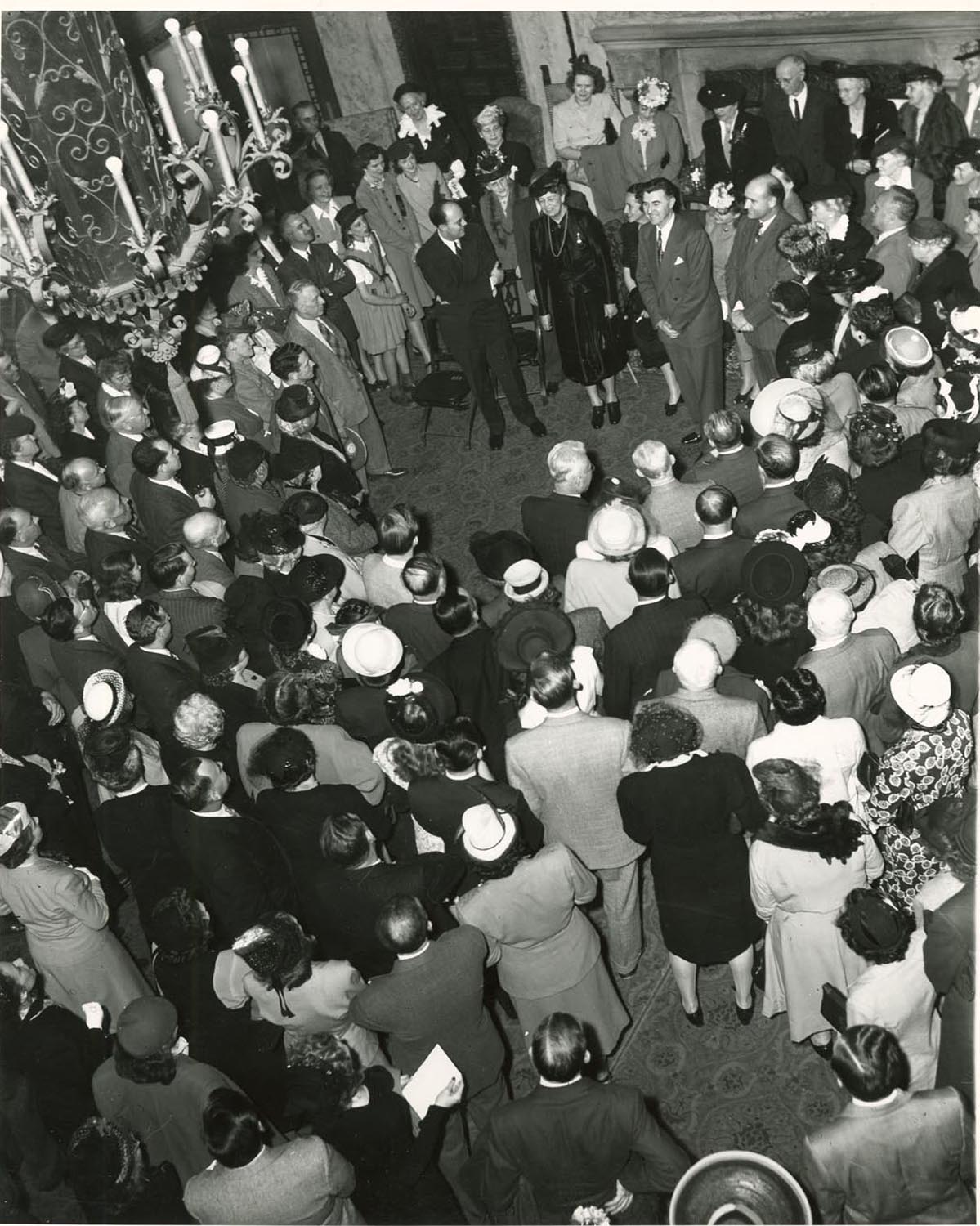 First Lady Eleanor Roosevelt visits Hotel De Anza