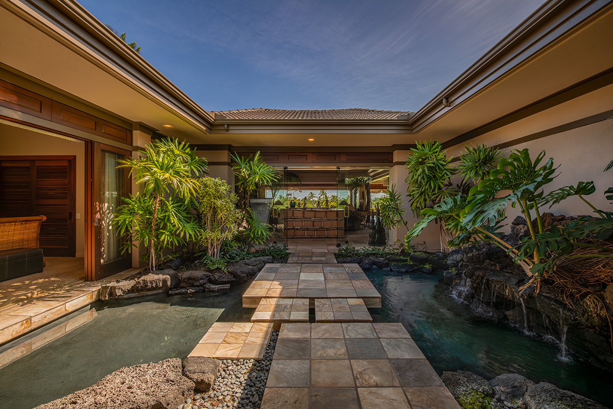 Mauna Lani Luxury Villas Walkway