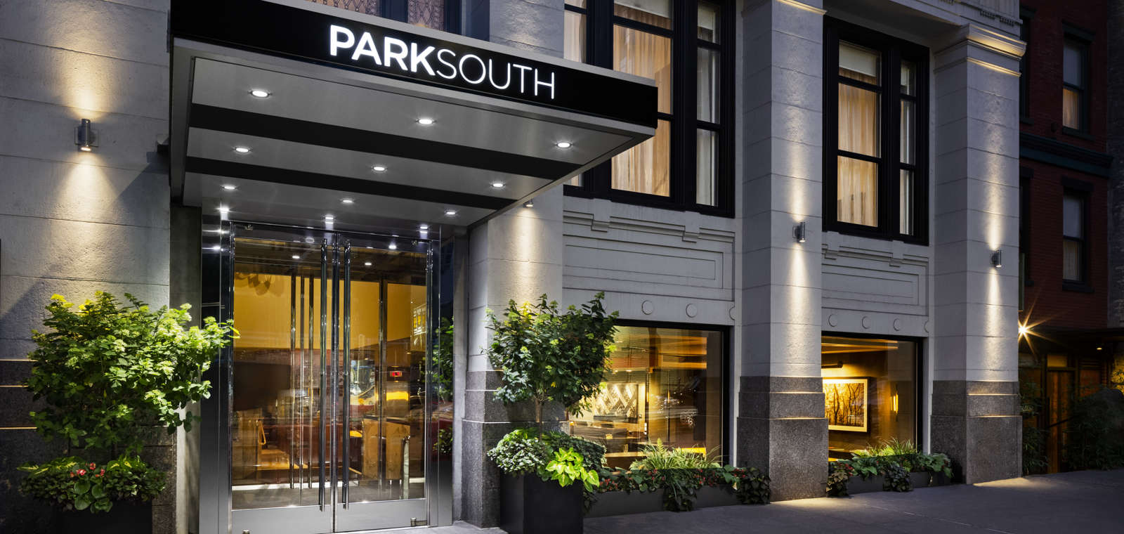 Park South Hotel Front Entrance