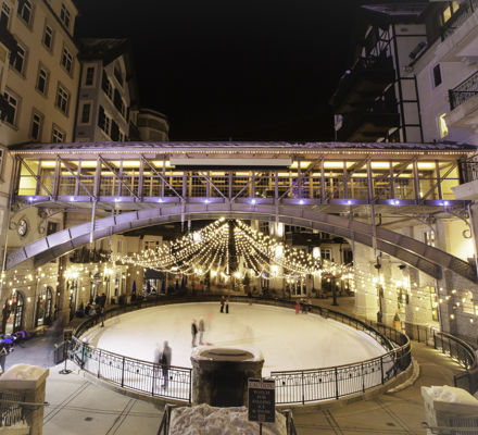 <b>Arrabelle Plaza ice rink in the evening in Vail, CO.</b>